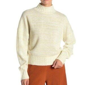 NSR Pullover Mock Neck Knit Sweater Cream and Gold Metallic Size small
